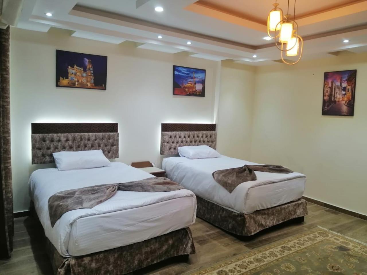 Apartment Meret Palace